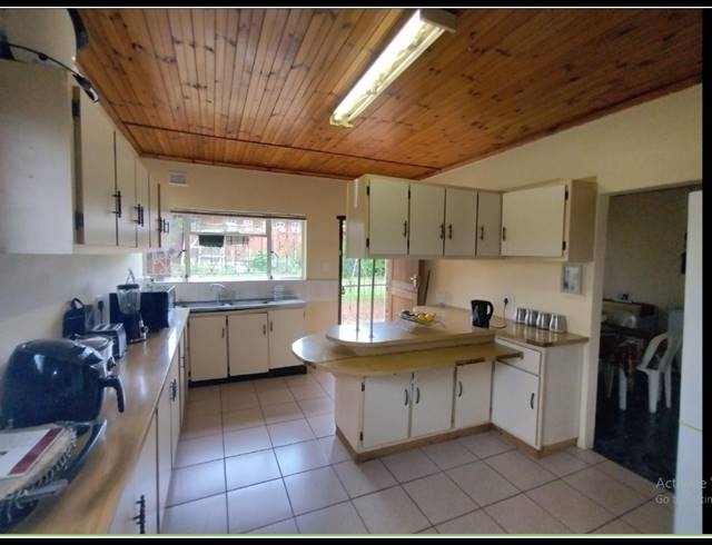 3 BEDROOM FREEHOLD FOR SALE IN HOWICK CENTRAL